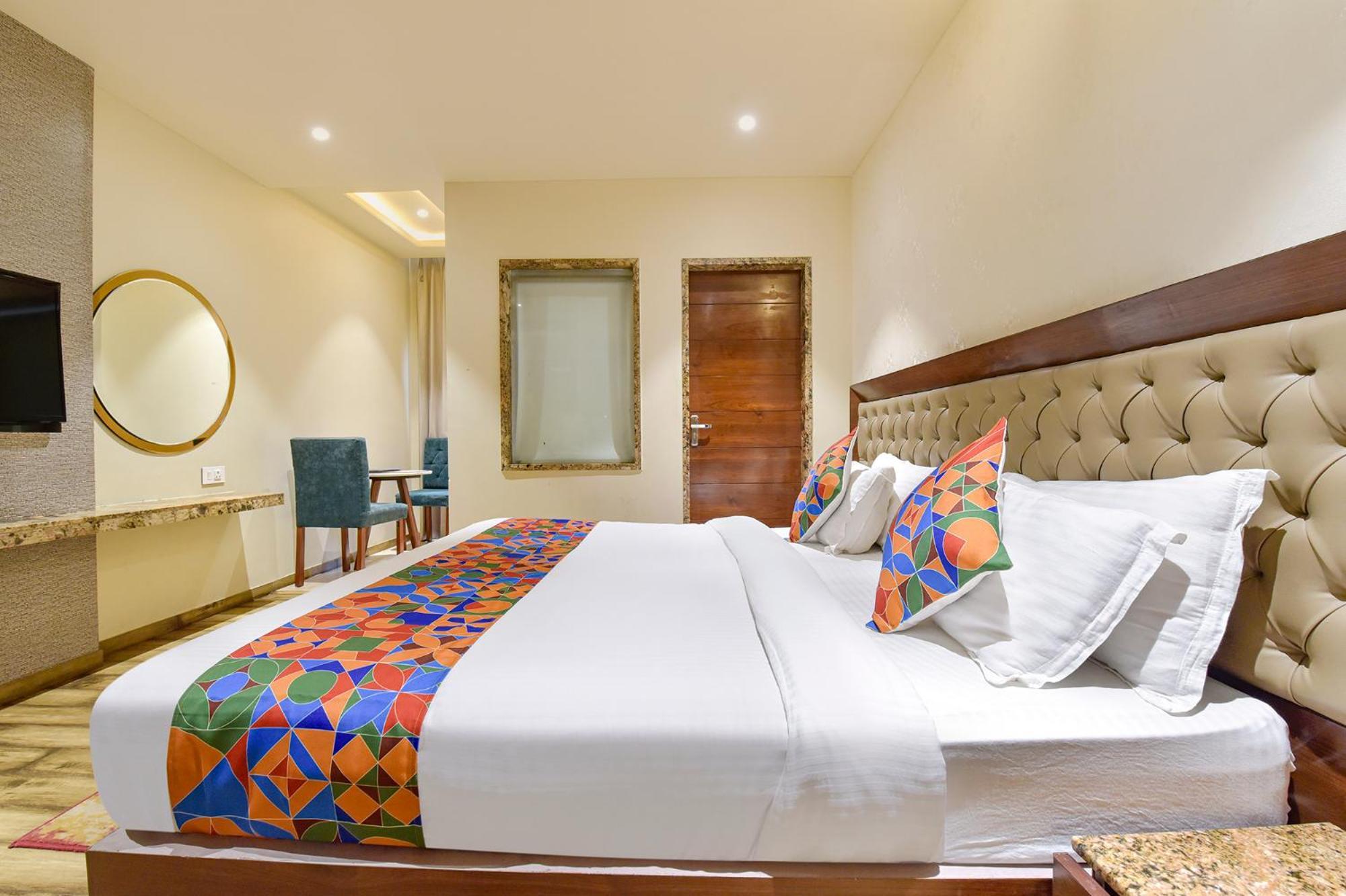 Fabhotel Jaipur Luxe Exteriör bild